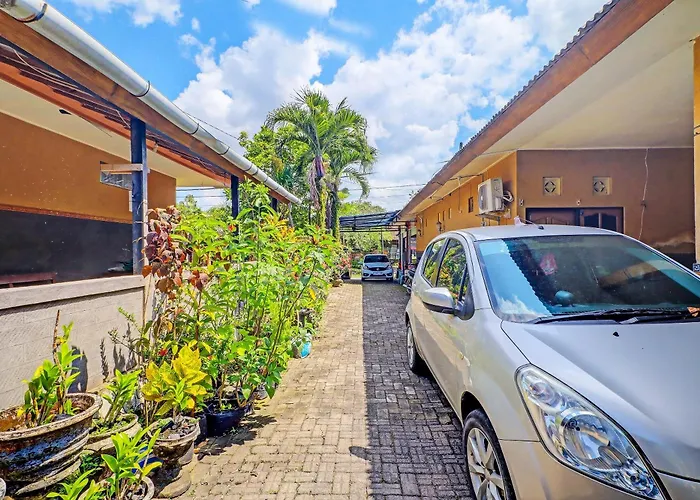 ホテル O Sekar Jagat Near Pantai Baluk Rening 2*