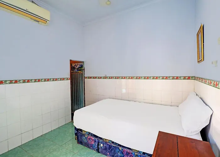 ホテル O Sekar Jagat Near Pantai Baluk Rening 2*