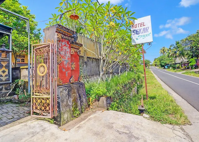 ホテル O Sekar Jagat Near Pantai Baluk Rening ネガラ