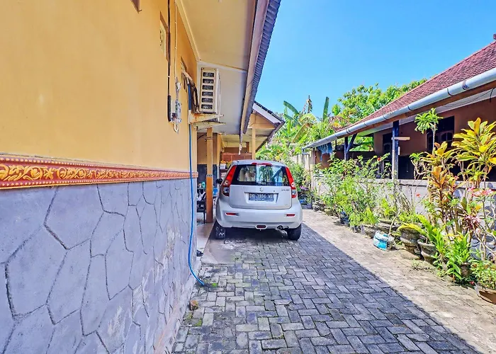 ホテル O Sekar Jagat Near Pantai Baluk Rening 2*