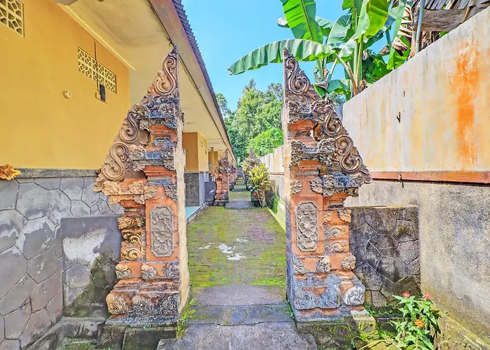 O Sekar Jagat Near Pantai Baluk Rening ホテル ネガラ